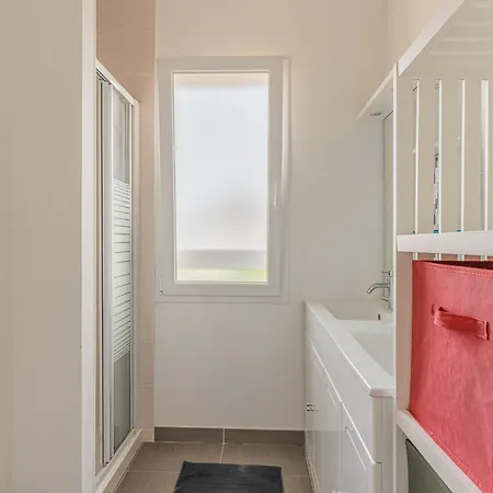 Maison Mitoyenne Pres De L'ocean A - 6 Couchages, Terrasse, Parking - Fr-1-521-121 * Biscarrosse-Plage