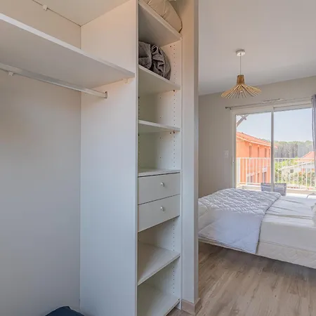 Casa vacanze Maison Mitoyenne Près De L'océan à - 6 Couchages, Terrasse, Parking - Fr-1-521-121 *