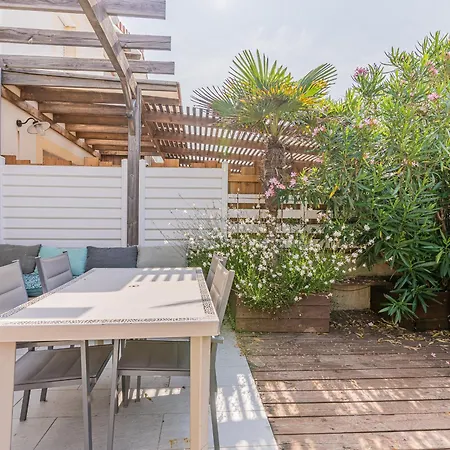 Maison Mitoyenne Près De L'océan à - 6 Couchages, Terrasse, Parking - Fr-1-521-121 Casa vacanze *