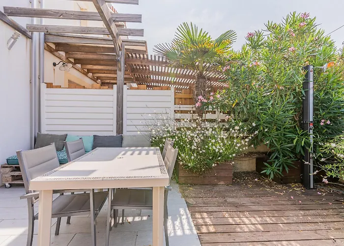 Maison Mitoyenne Près De L'océan à - 6 Couchages, Terrasse, Parking - Fr-1-521-121 Casa vacanze *